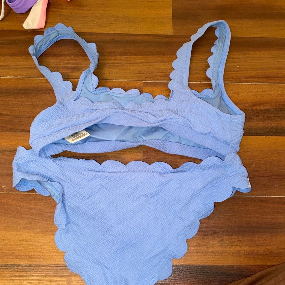 Doesn’t Fit Me Anymore. - image 3